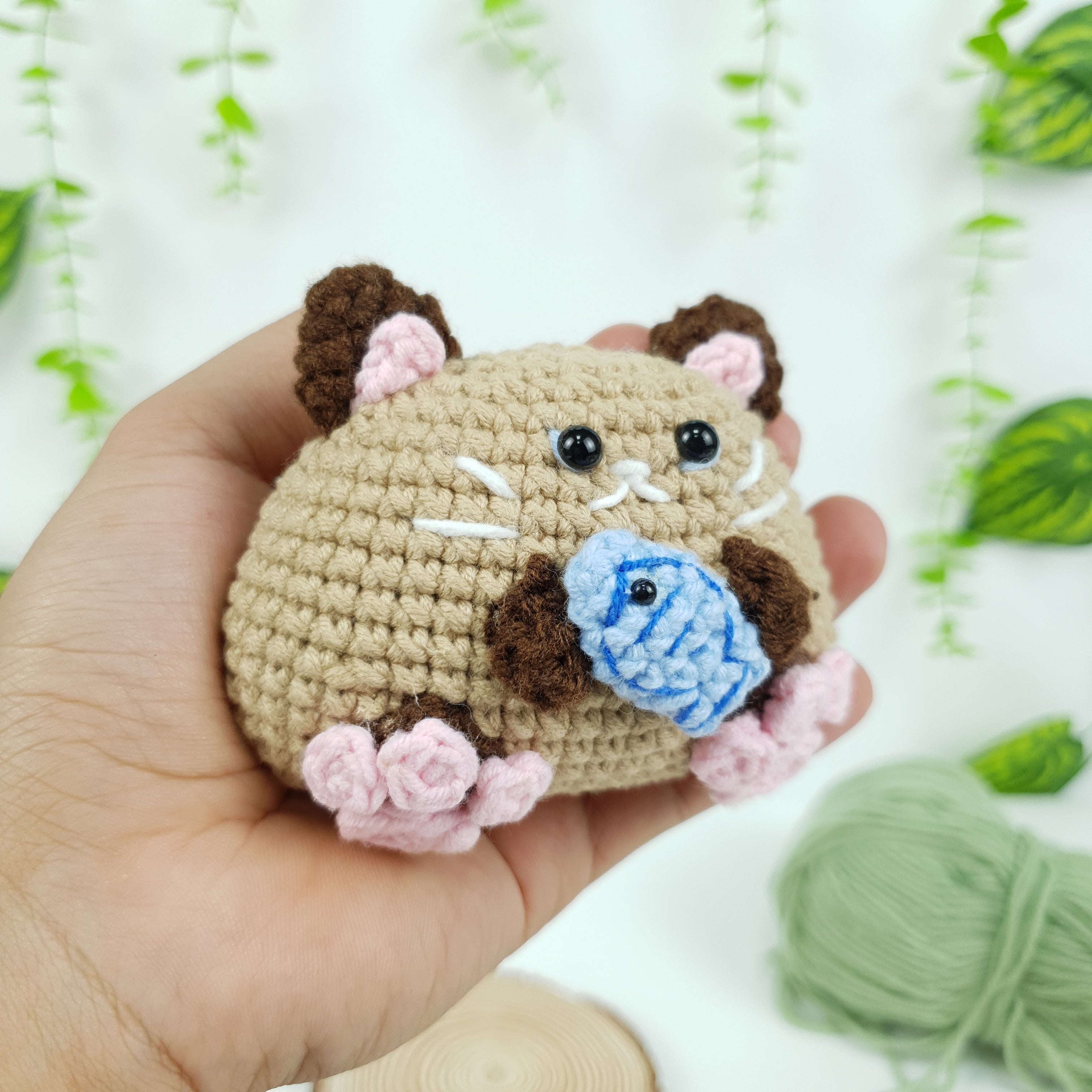 Brown Cat Crochet Pattern PDF, Cute Chubby Cat Amigurumi Tutorial