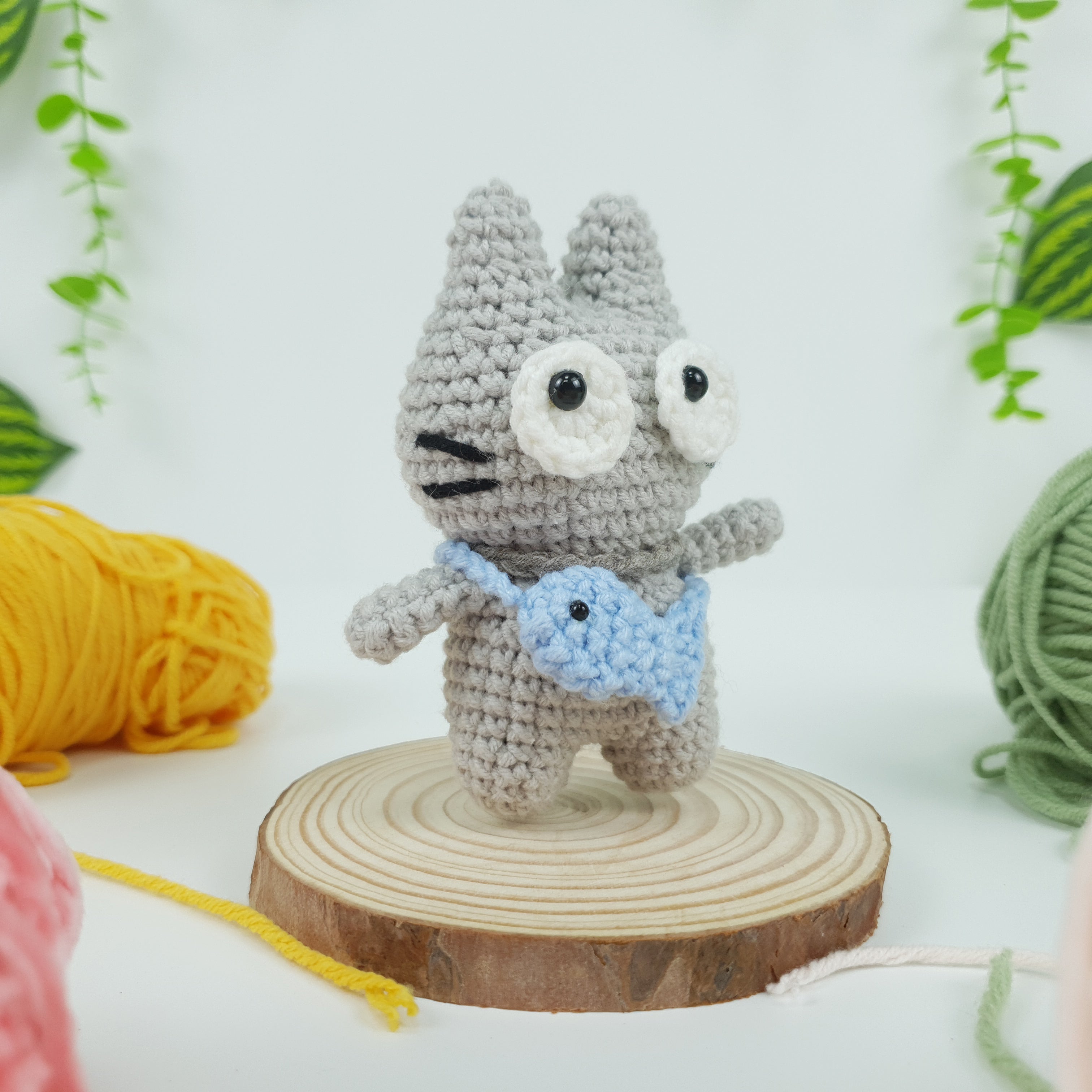 Grey Cat Crochet Pattern PDF, Cute Spirit Cat with Fish Bag Amigurumi Tutorial