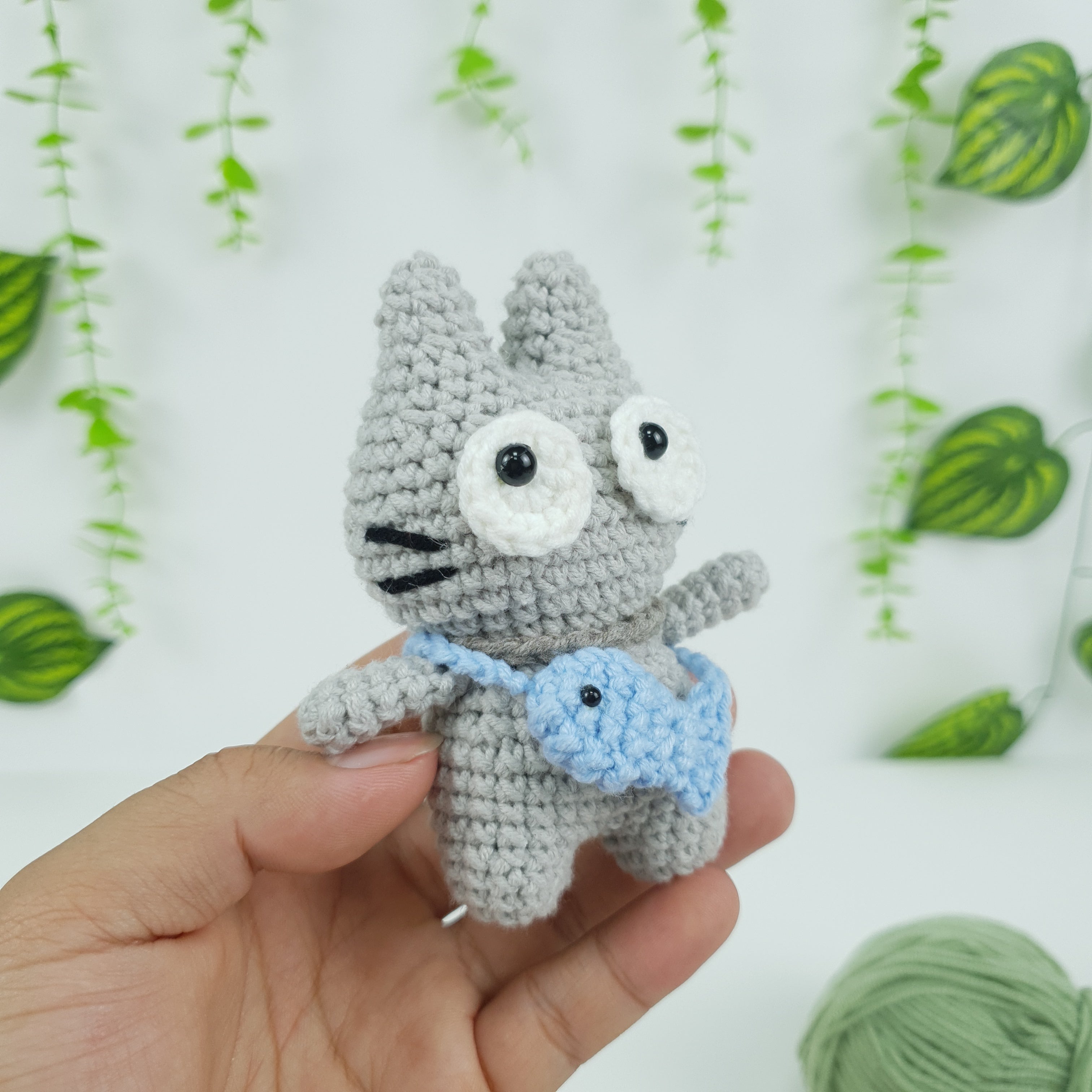 Grey Cat Crochet Pattern PDF, Cute Spirit Cat with Fish Bag Amigurumi Tutorial