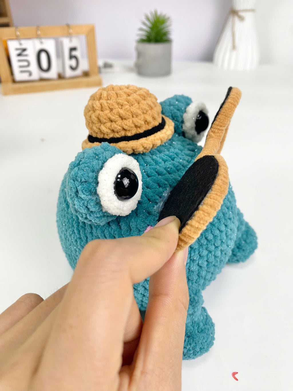 Crochet Sunglasses Frog Pattern: Amigurumi Plush Toy (PDF Pattern)