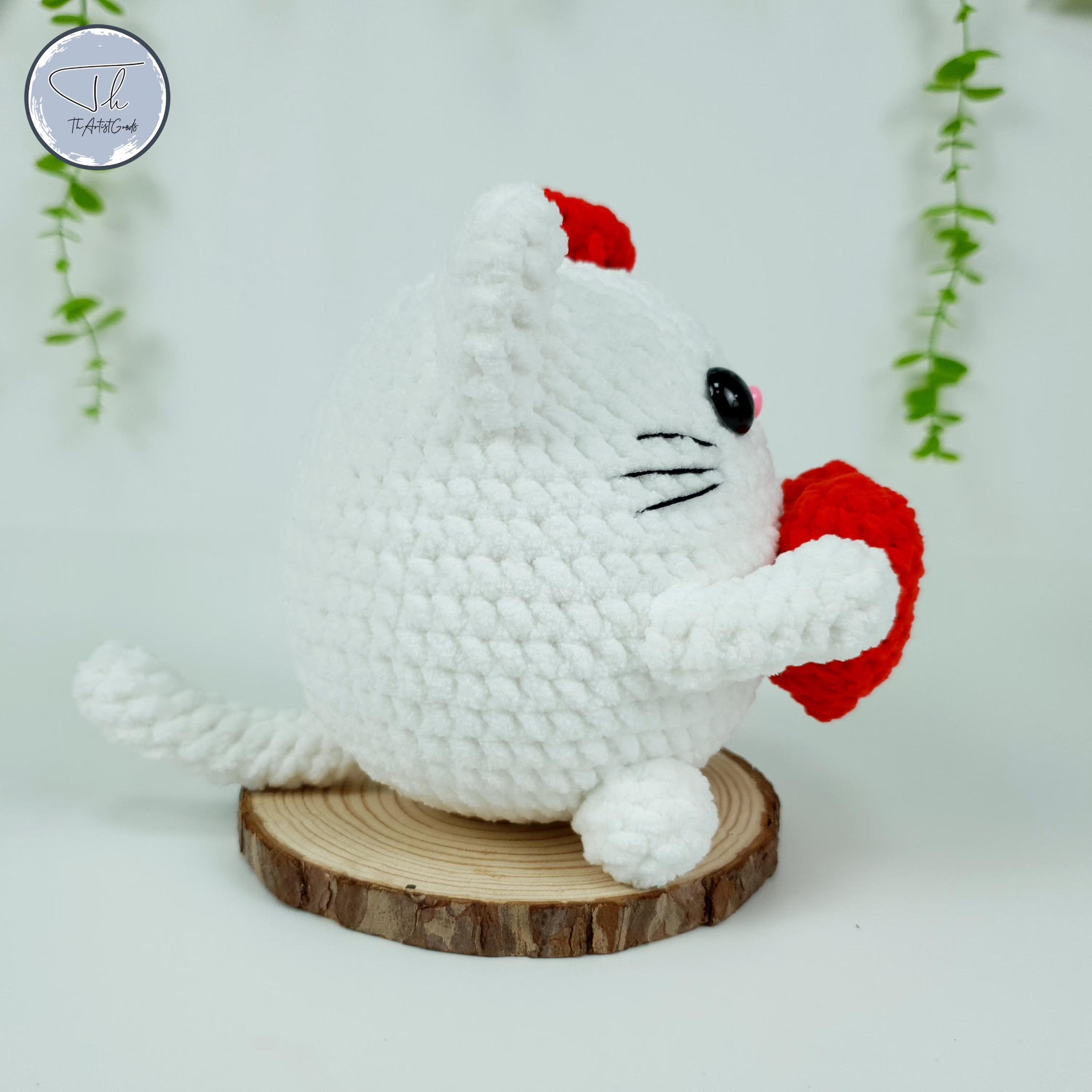 Love Cat Crochet Pattern: Valentine Kitty with Heart (PDF Pattern)