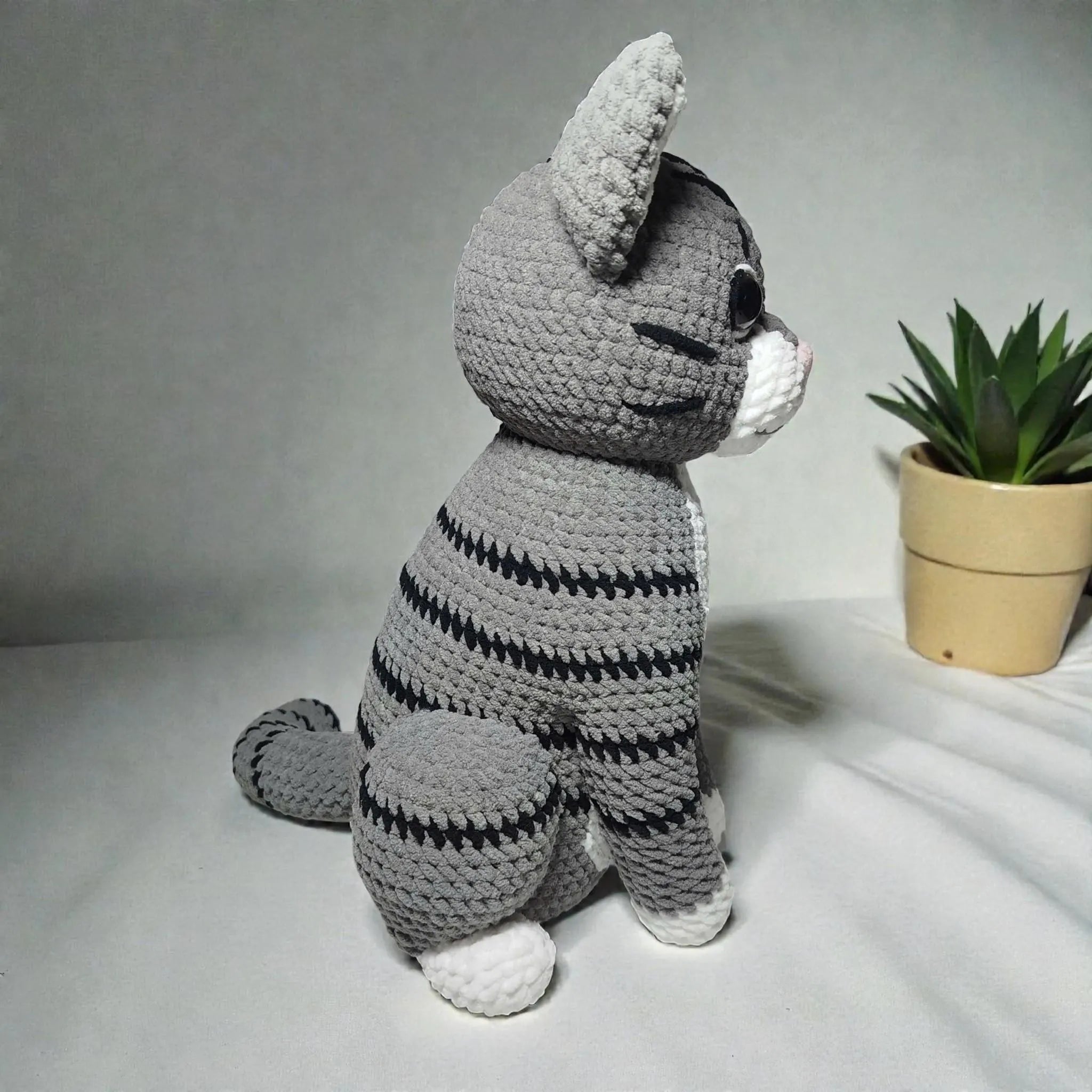 Grey Tabby Cat Crochet Pattern, Easy Amigurumi (PDF Pattern)