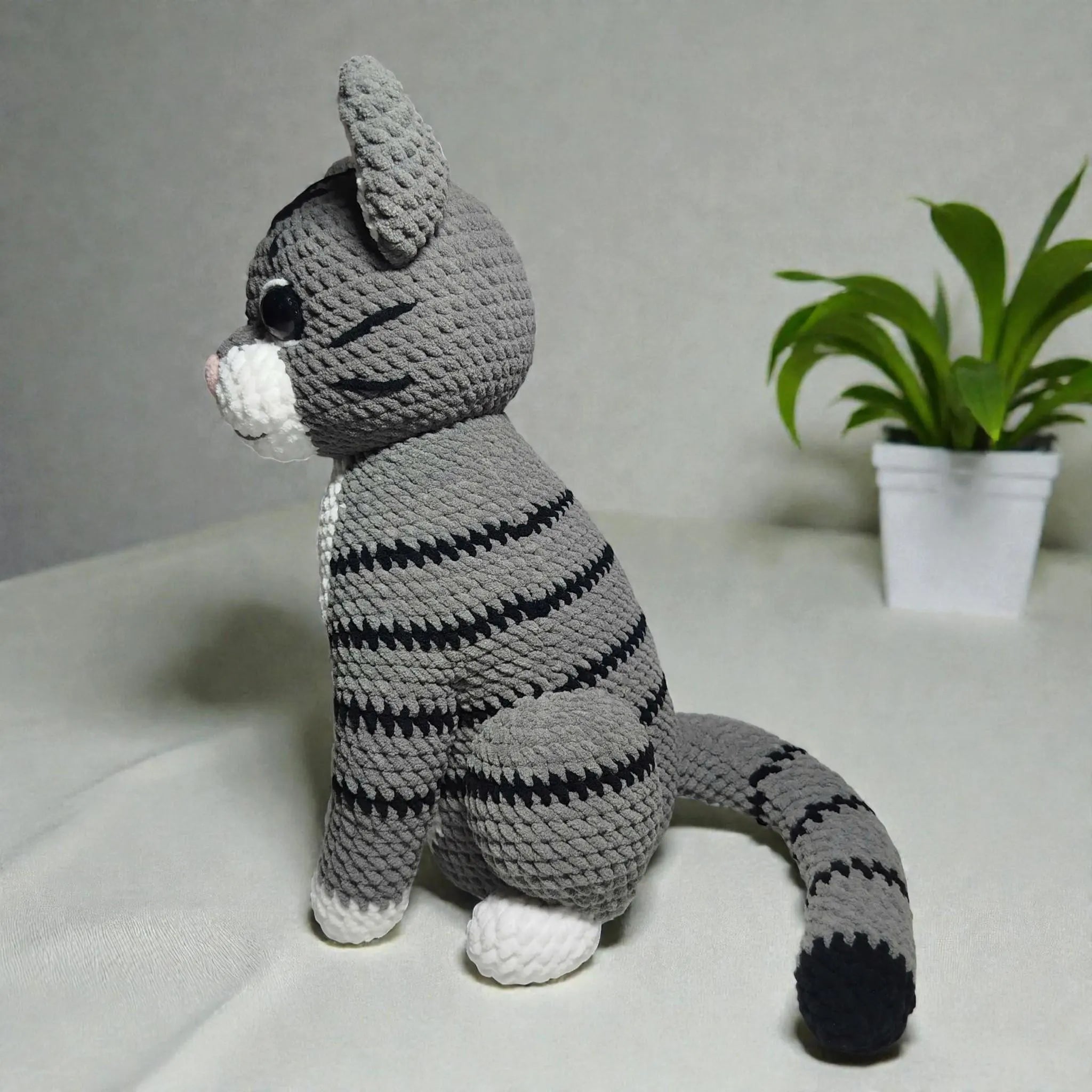 Grey Tabby Cat Crochet Pattern, Easy Amigurumi (PDF Pattern)