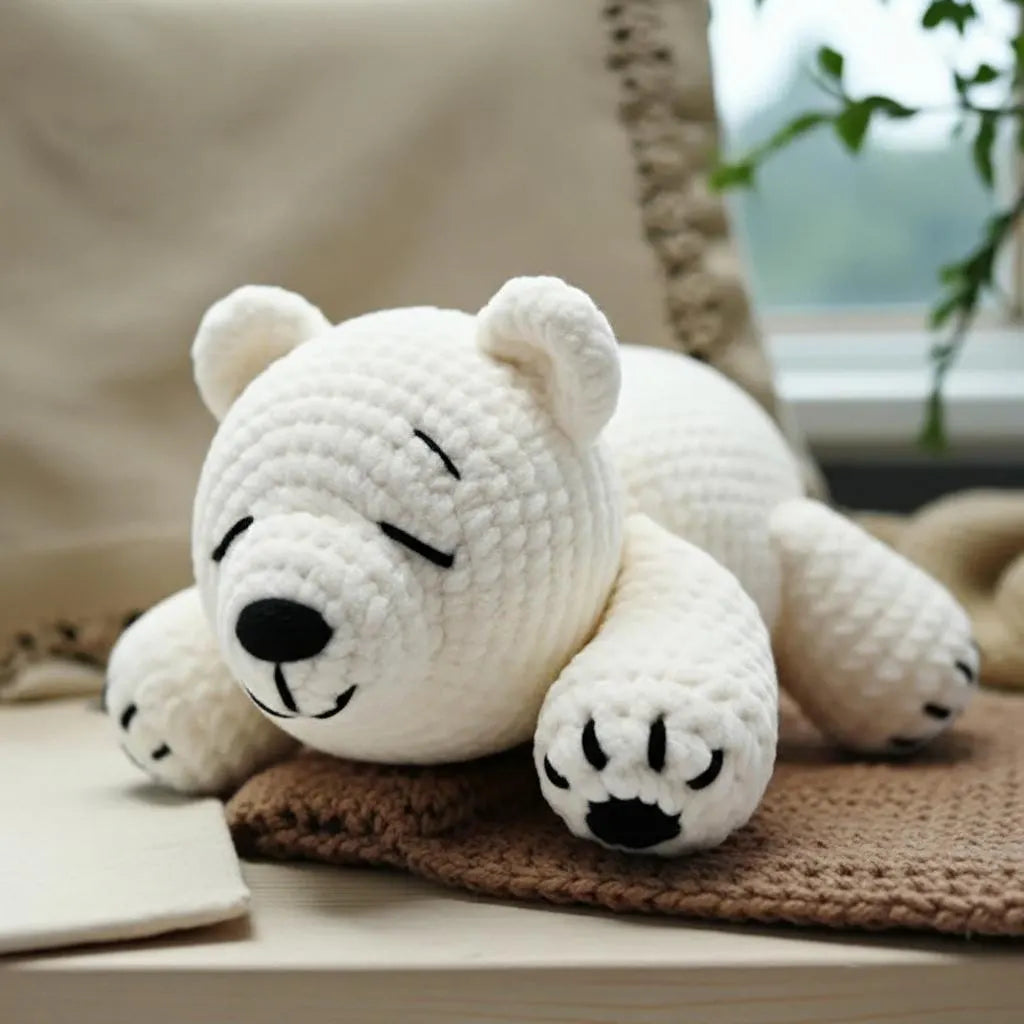 Beginner Crochet Polar Bear Amigurumi Pattern, Easy Plush (PDF 5 Languages)