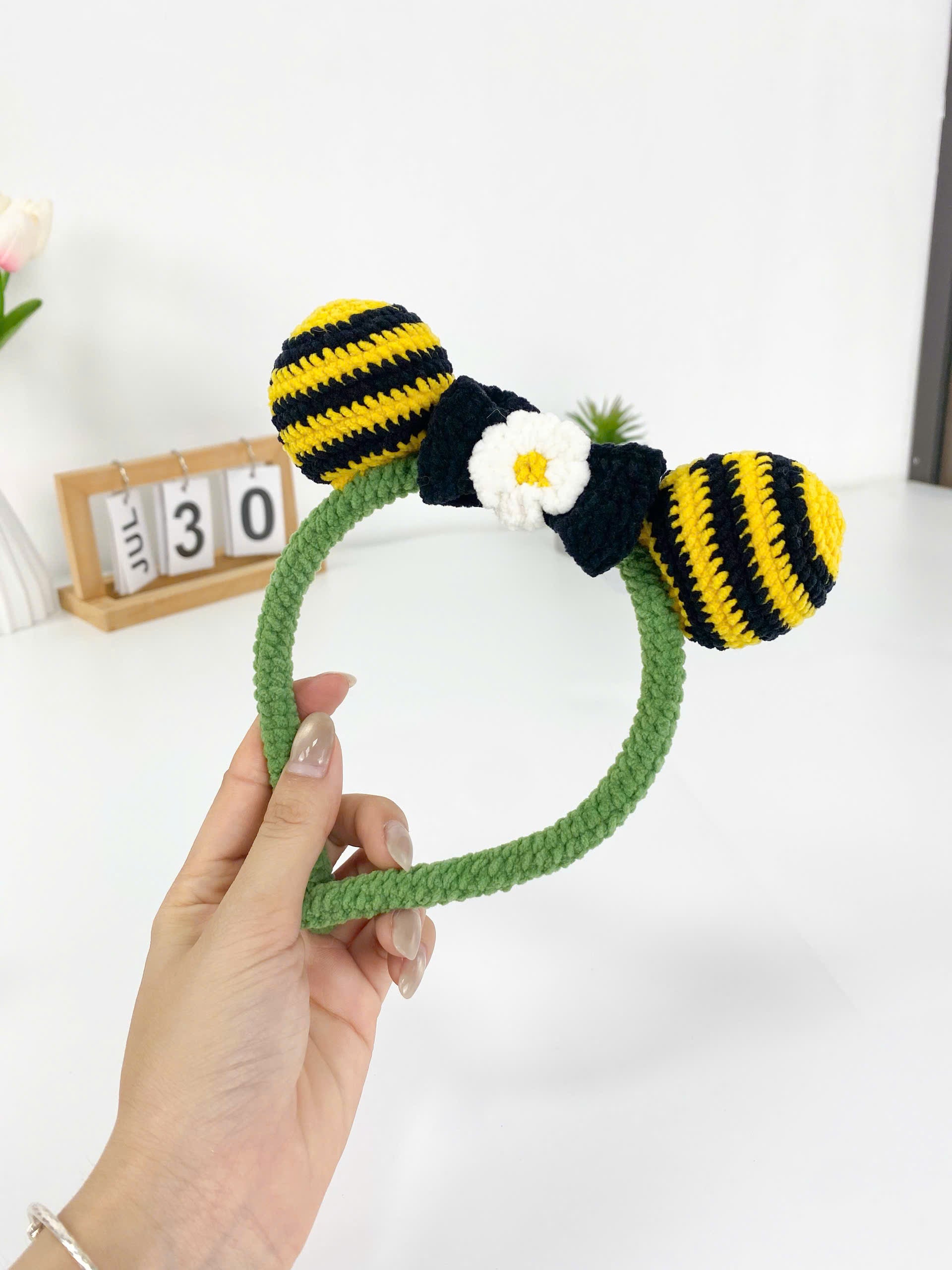 Crochet Bee Ears Headband Pattern with Daisy Bow (PDF Pattern)